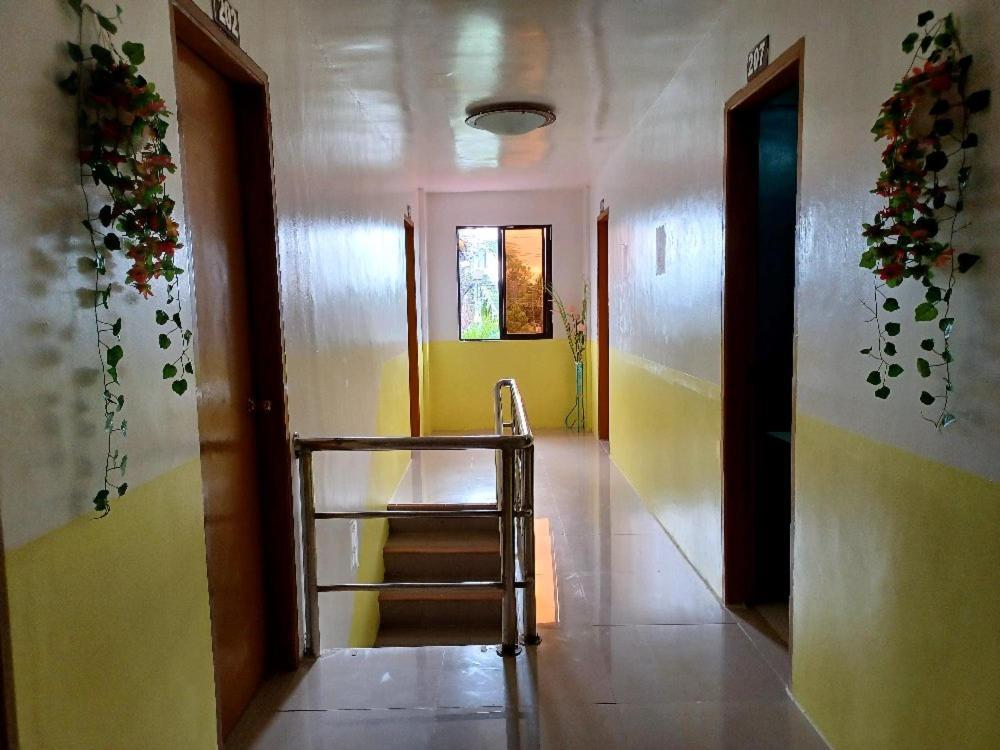 Pete'S Inn Roxas City Exterior foto