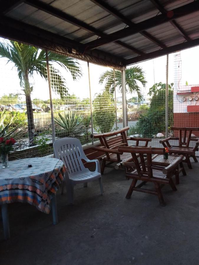 Pete'S Inn Roxas City Exterior foto